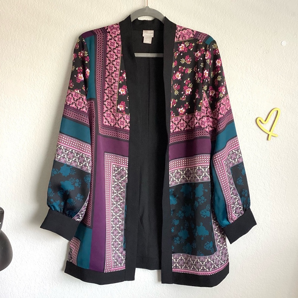 \Chico’s\• Silky Feel Kimono